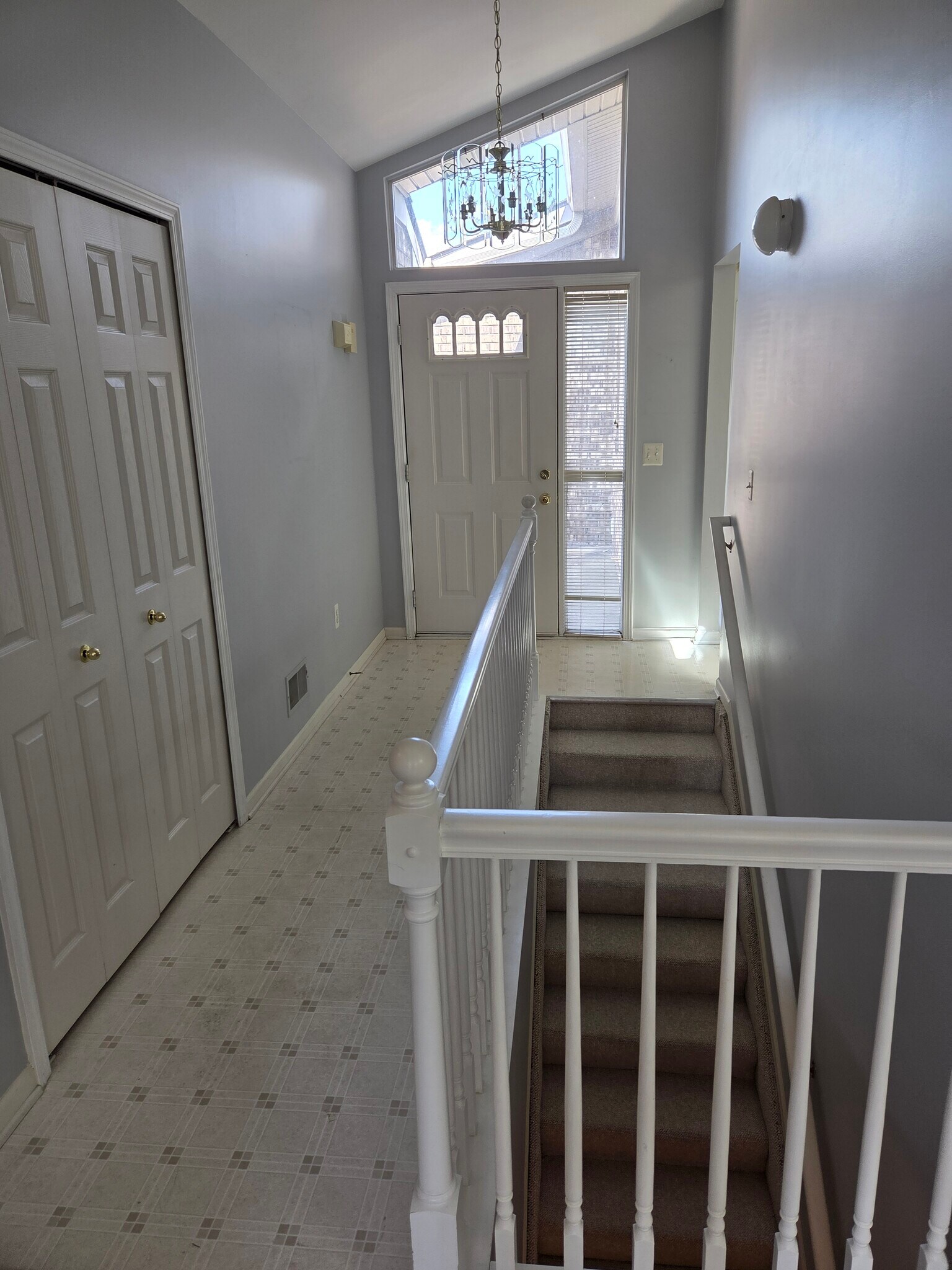 Building Photo - 59025 Golden Oak Ct
