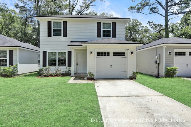 Primary Photo - 1237 Neva St