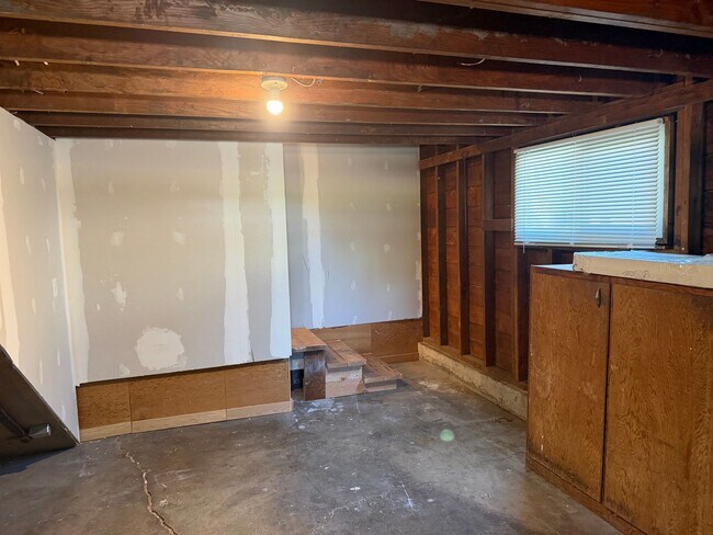 Building Photo - 1331 G St