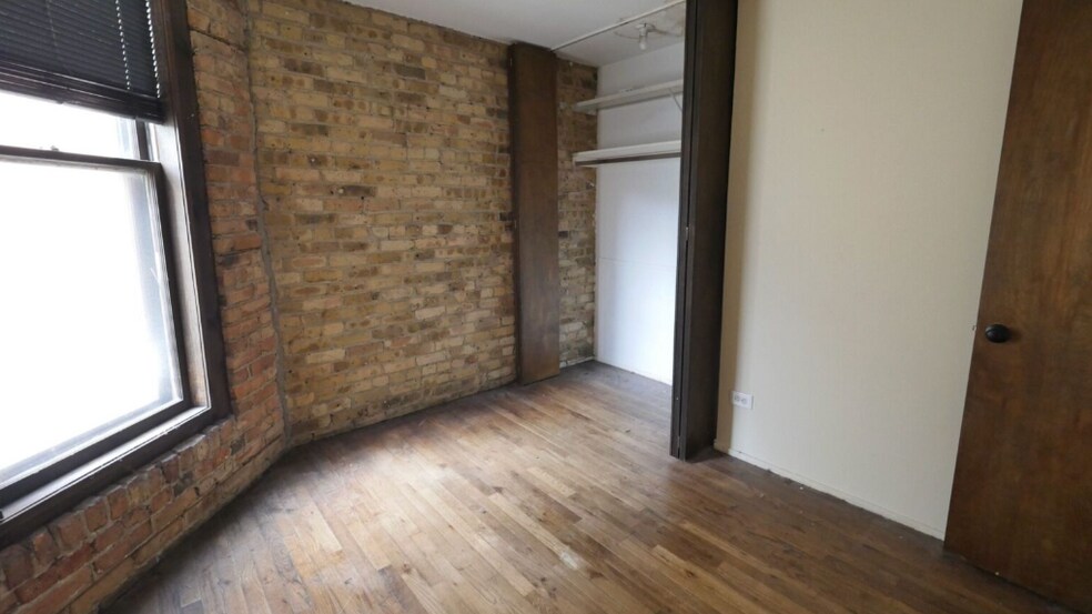 Building Photo - 2904 N Broadway
