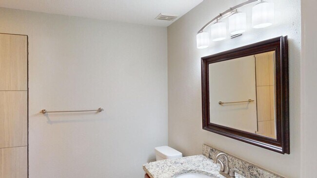 Building Photo - 3206 Thunder Rd