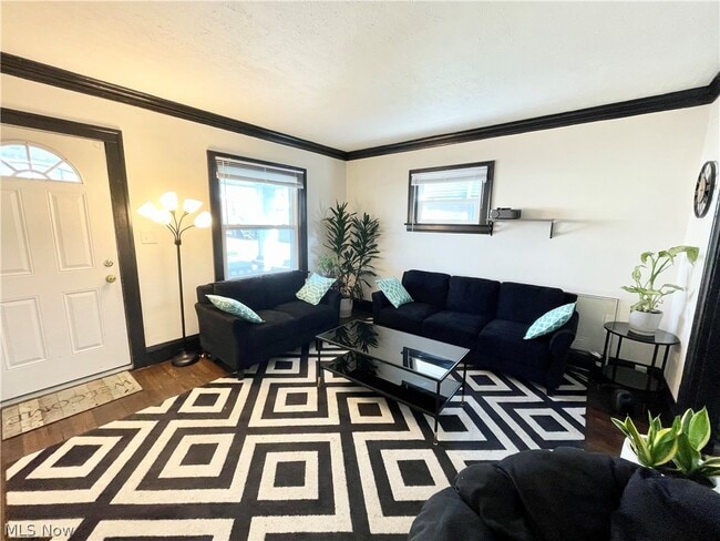 Building Photo - 4032 E 142nd St