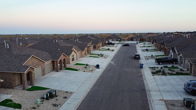 Building Photo - 2007 Bryan Ave