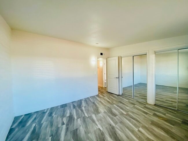 Building Photo - 1/2 Off First Full Month's Rent! Spacious Design Meets Modern Living in this Private 2 bedroom 1 ...