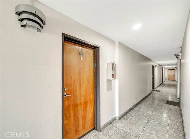 Building Photo - 316 S New Hampshire Ave