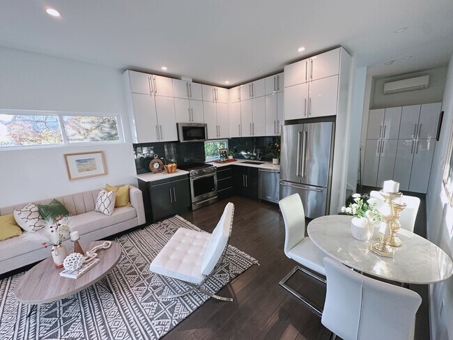 Building Photo - 1525 NW 60th St