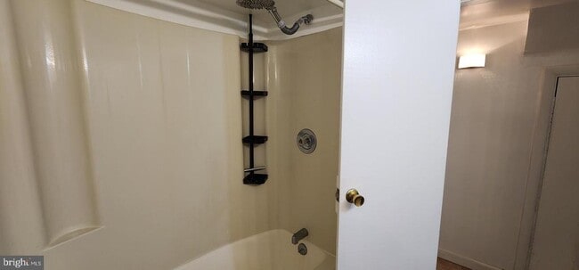 Building Photo - 300 Maiden Choice Ln