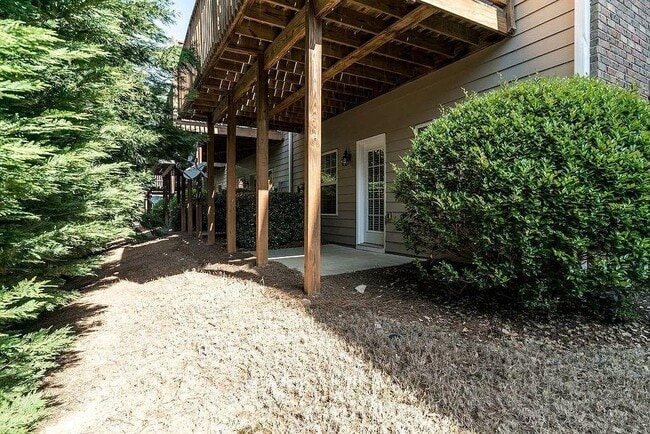 Building Photo - 6120 Joybrook Rd