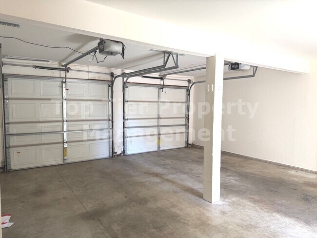 Building Photo - ***Beautiful Oceanfront 3 bed, 2 bath, 2,076 sqft House in Carlsbad Village - Available 06/15***
