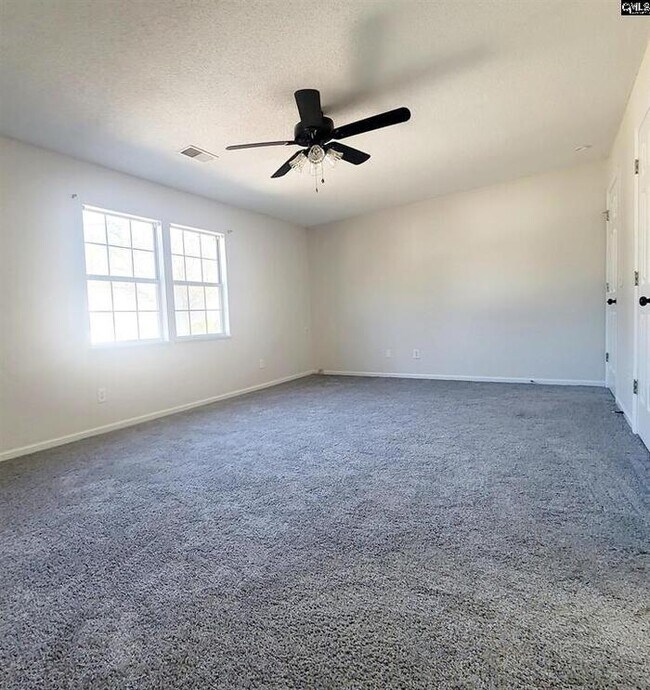 Building Photo - Freshly Remodeled Home near YMCA