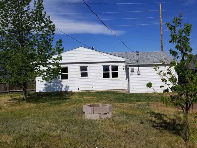 Building Photo - 3535 Pierce Ave