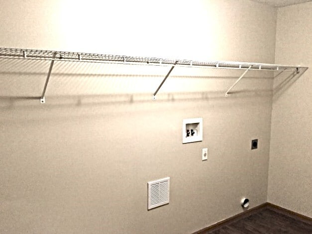 Building Photo - 195 Leasure Dr