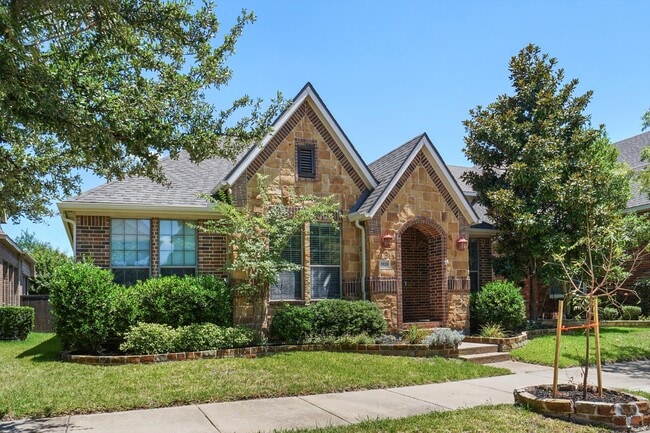 Building Photo - 5920 Pedernales Ridge