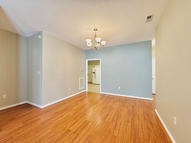 Building Photo - Beaver Creek 3 Bedroom/2 Bathroom Condo