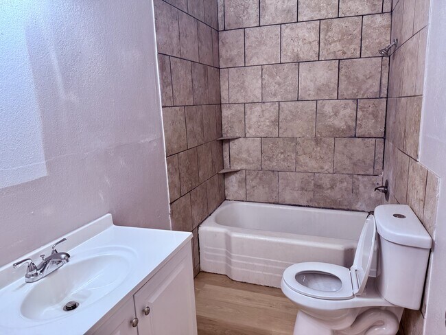 Building Photo - 4912 41st St