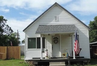 Building Photo - Charming Home in Abilene, KS