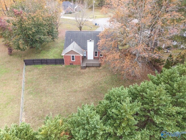 Building Photo - 111 Cepha Dr