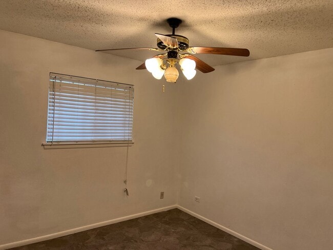 Building Photo - 6234 Pancho Villa Dr