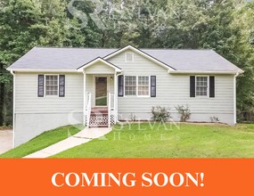 Building Photo - This charming 3BR 2BA home is ready to welcome you home