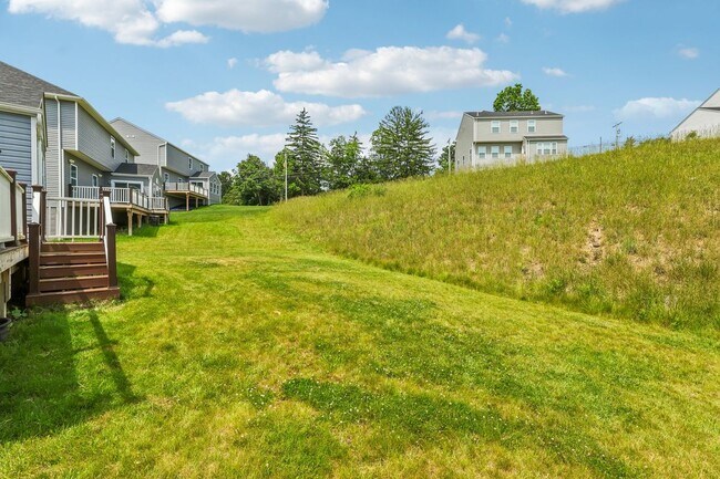 Building Photo - 1105 Deerfield Dr