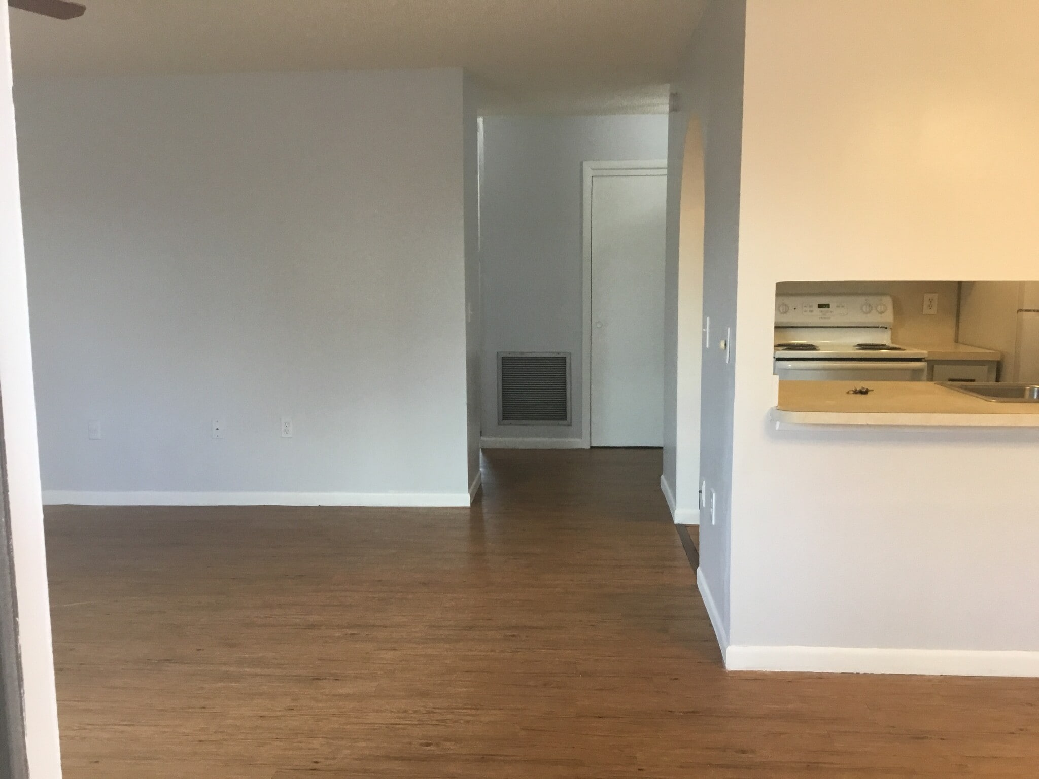 Building Photo - 292 San Juan Cir