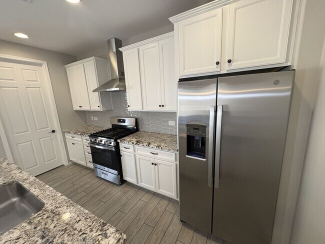 Building Photo - Star Valley Beauty 4 bedroom two bath built in 2023