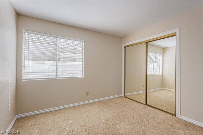 Building Photo - 3308 Royal Glen Ct