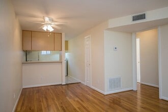 Building Photo - 1620 Hawthorne St