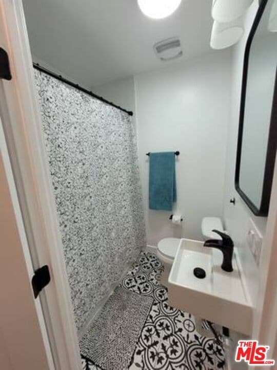 Building Photo - 3509 W 59th St