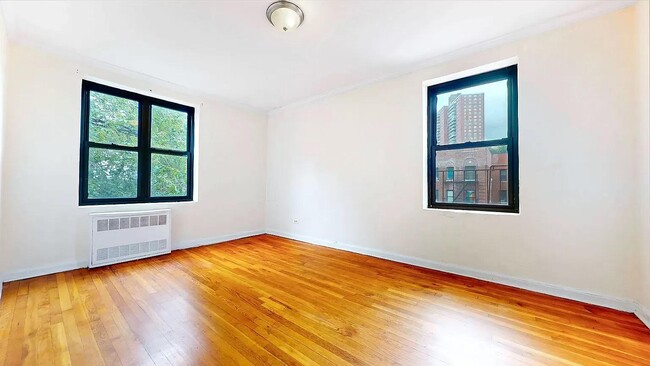 Building Photo - 4489 Broadway