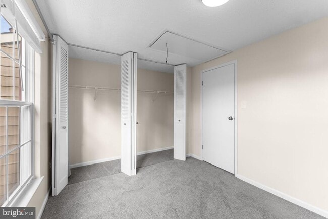 Building Photo - 1644 Fieldthorn Dr