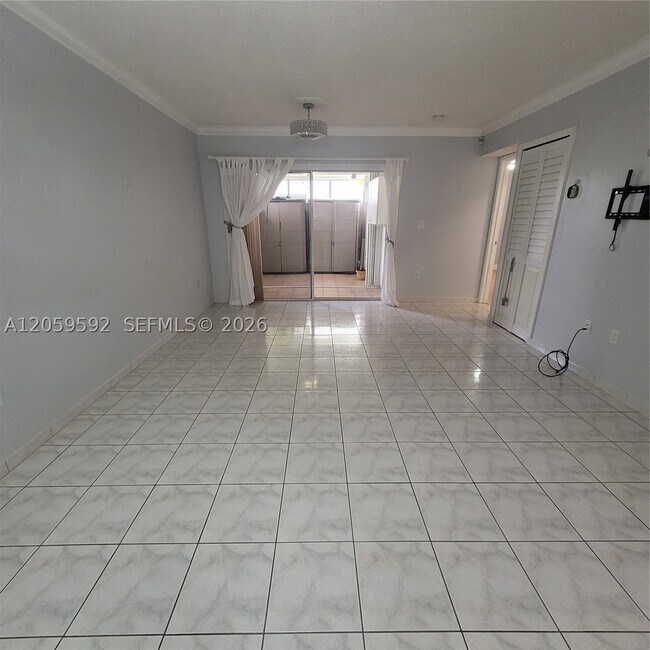 Building Photo - 1114 NW 124th Ct