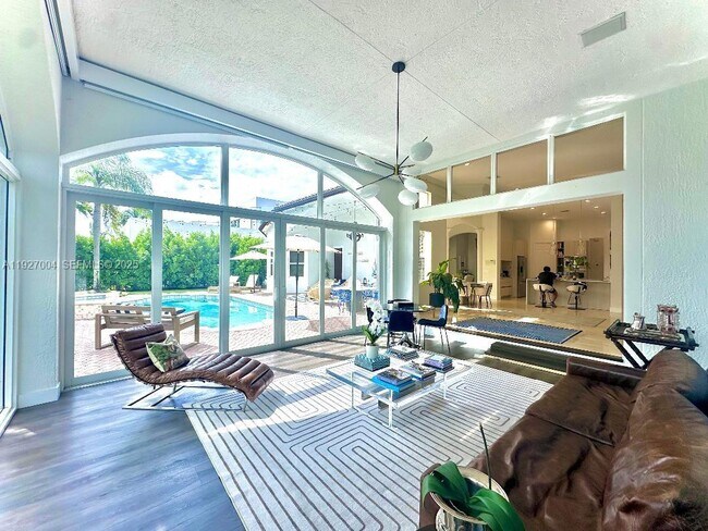 Building Photo - 19038 Park Ridge St