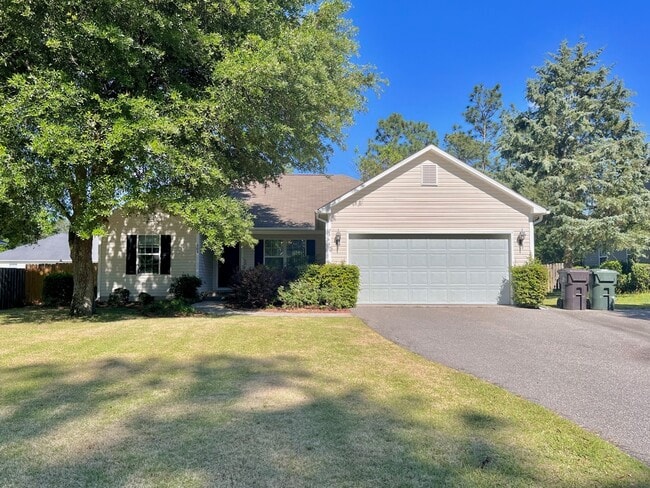 Building Photo - 305 Woodgreen Dr