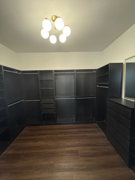 Building Photo - 5914 Mount Water Trl