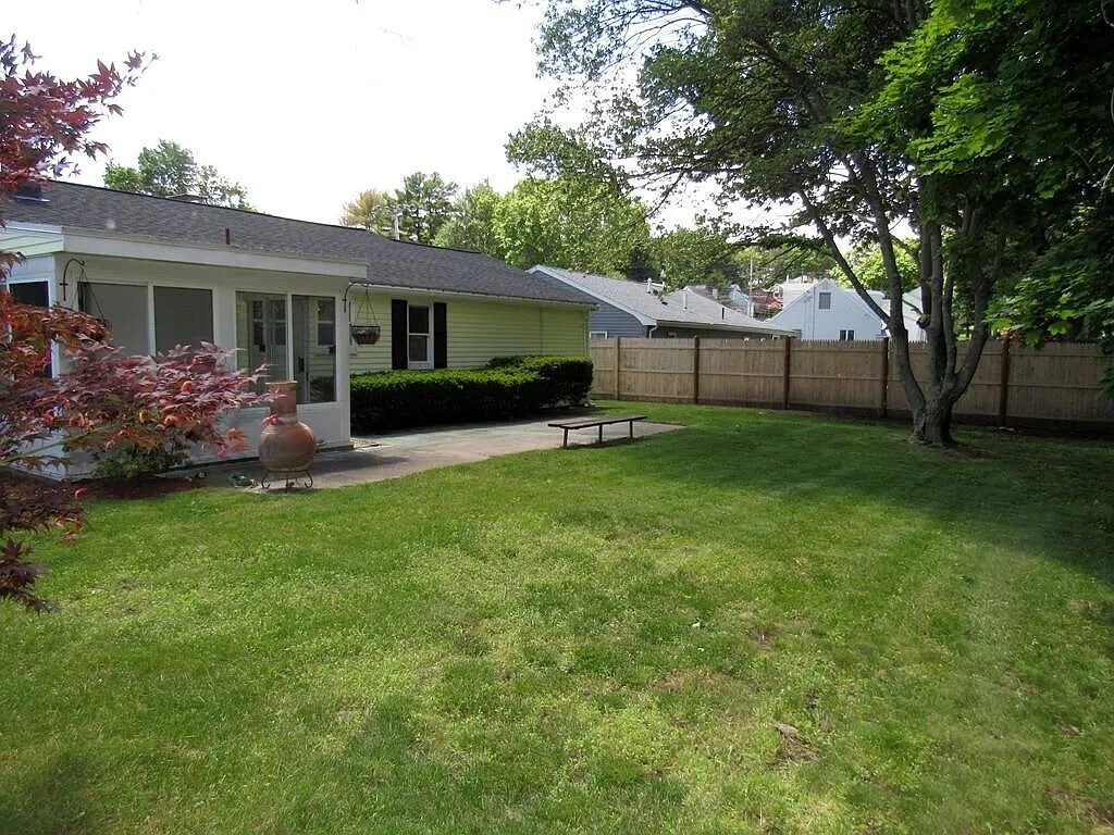 Building Photo - 1247 Trapelo Rd