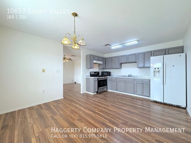 Building Photo - 10653 Shady Valley Dr