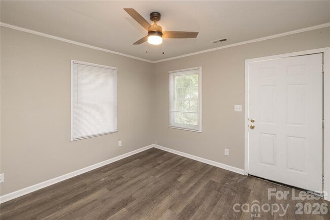 Building Photo - 629 Colston St