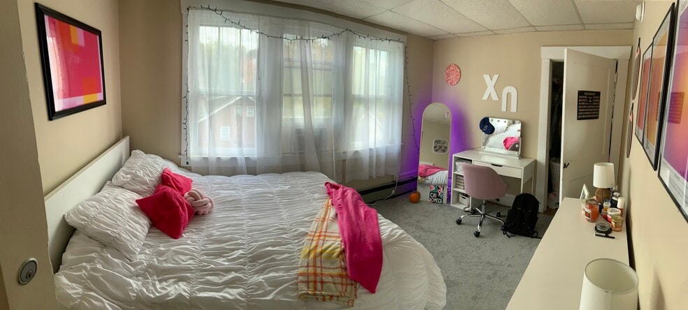 Upstairs Bedroom - 683 Willey St