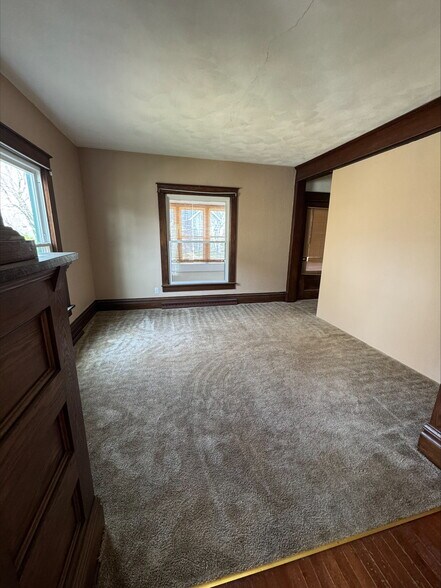 Living Room - 410 E Conant St