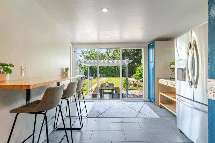 Building Photo - 1315 SW 30th St