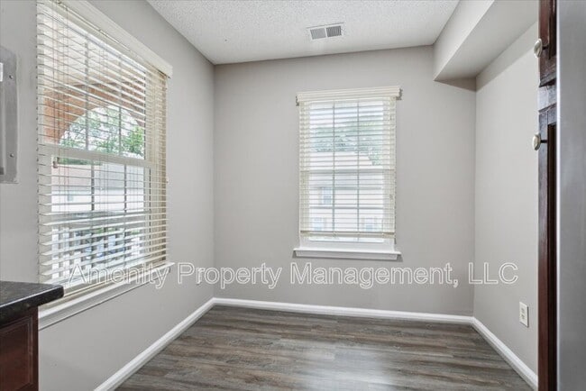 Building Photo - 953 Gas Light Ln