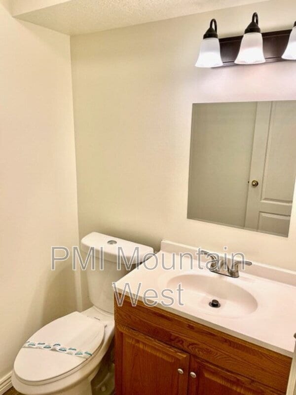 Building Photo - 2815 W 1375 N