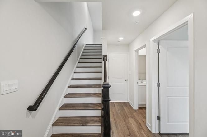 Building Photo - 7446 Fern Gully Way
