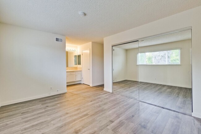 Building Photo - Nicely Refreshed Single Story 4 BR/2BA Great Location in Blossom Valley