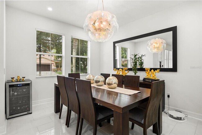 Building Photo - 10148 Malpas Point