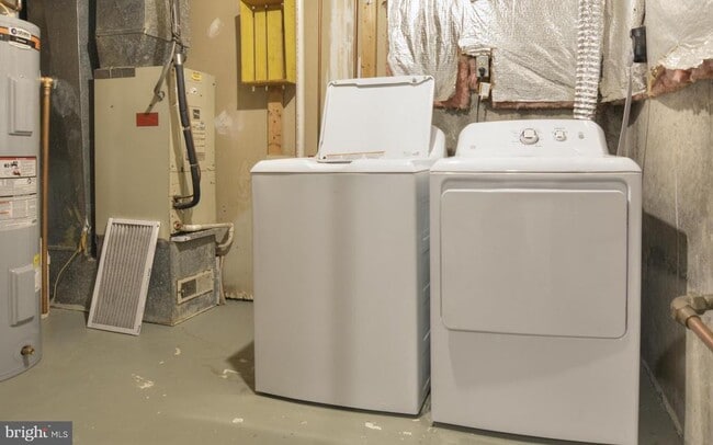 Building Photo - 3 Birdseye Ct