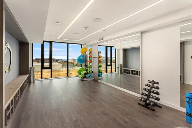 Building Photo - KODA - 1 bedroom