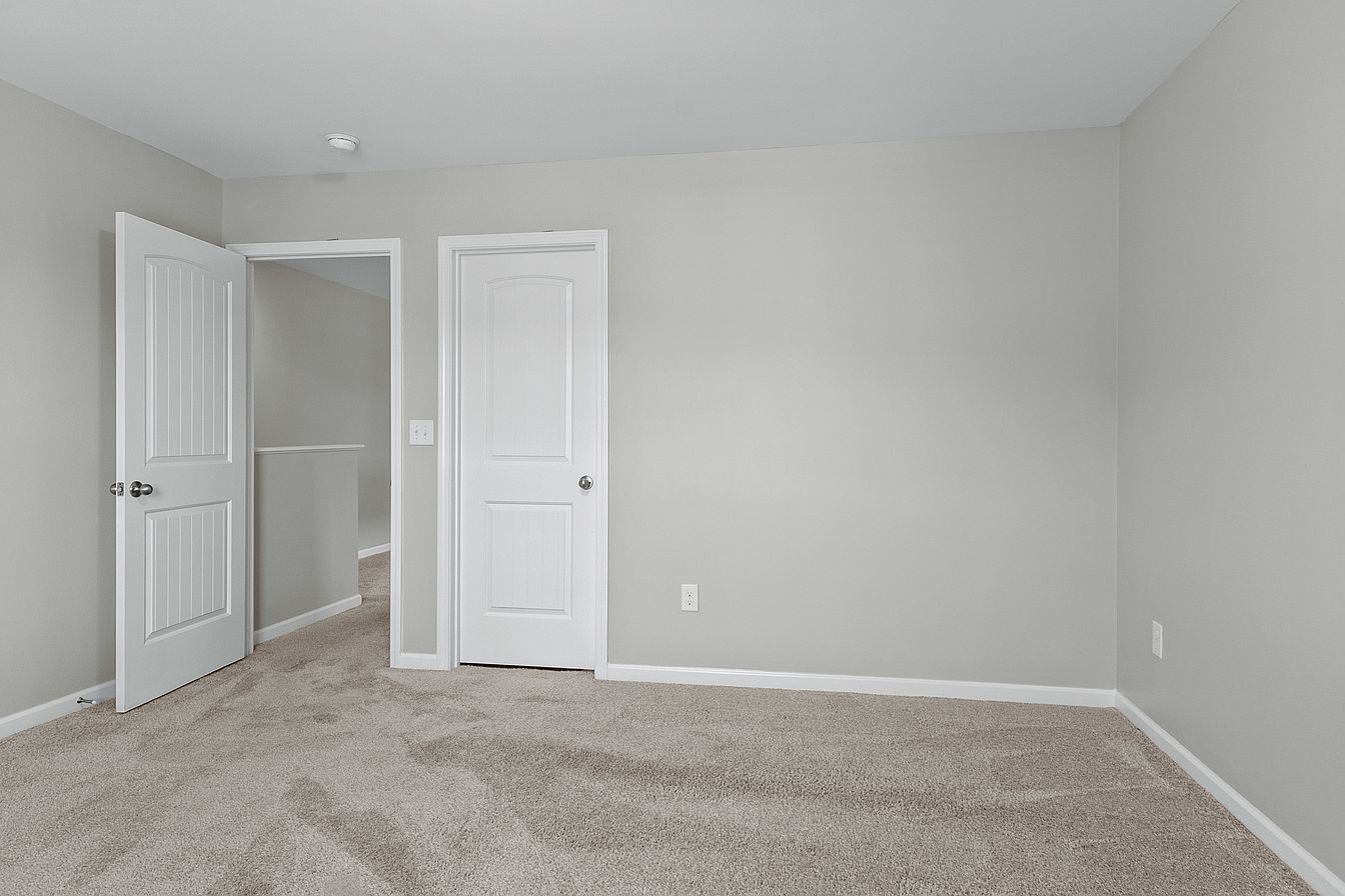 2nd floor bedroom - 207 Royal Way