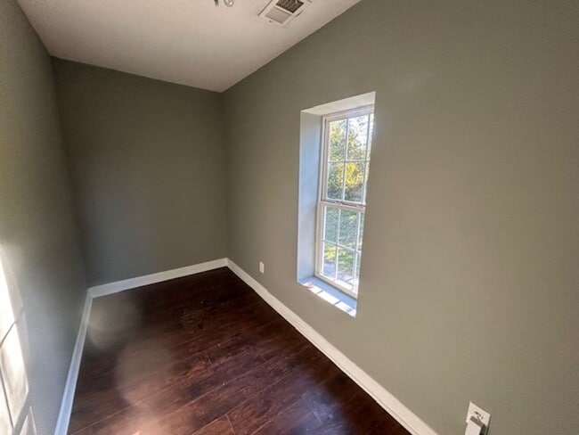 Building Photo - 3530 Beaumont Ave